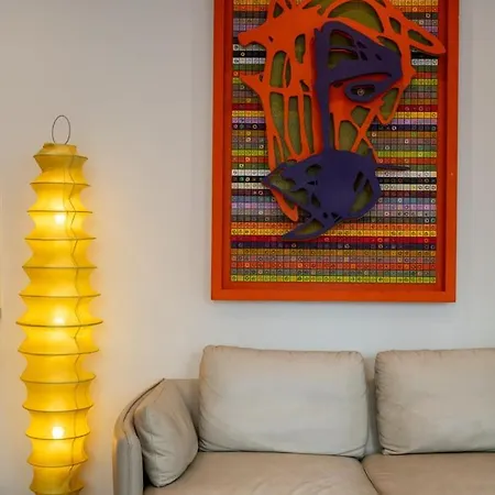 Chambre, Proche Metro Apartment *